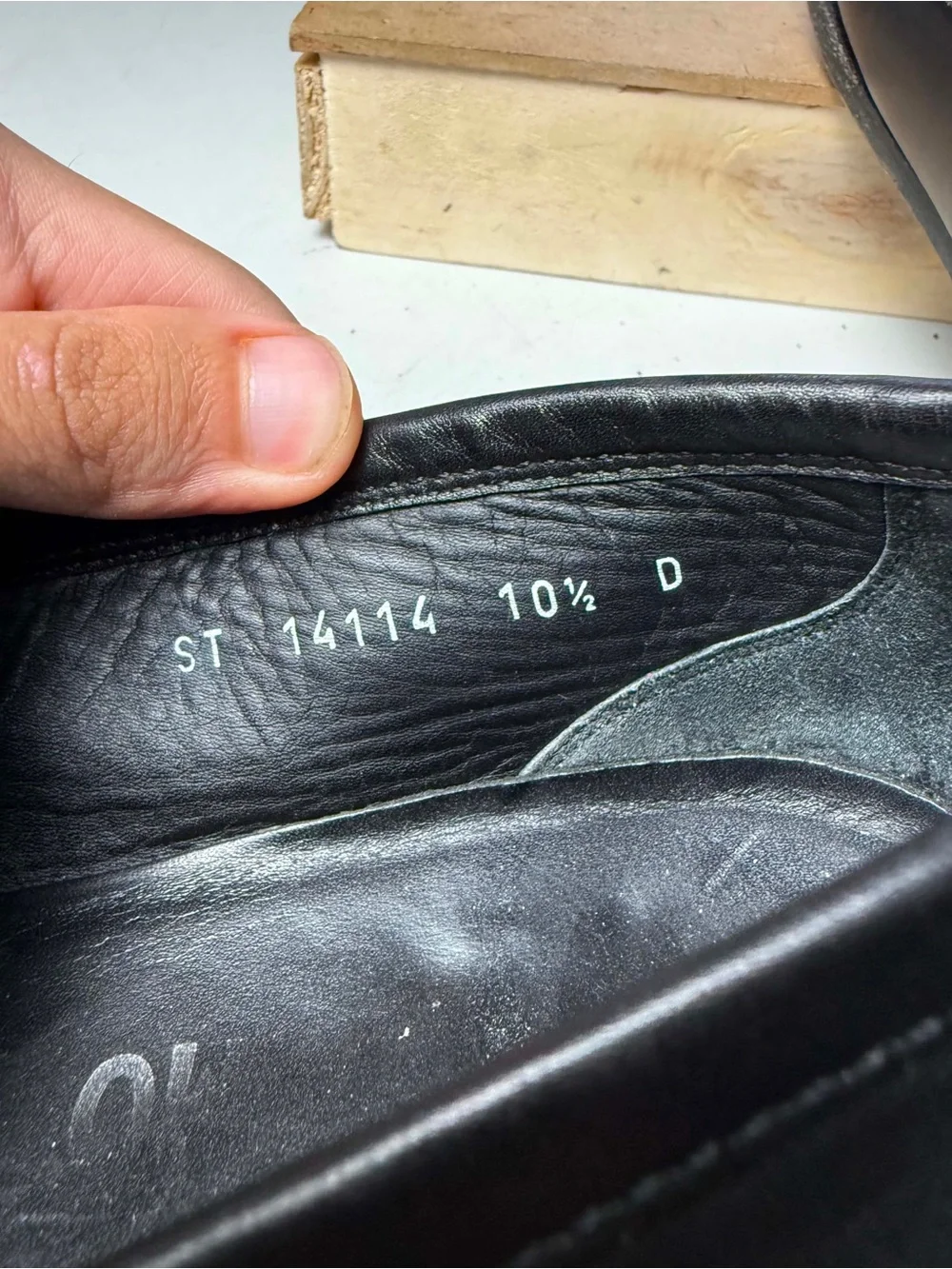 Salvatore Ferragamo $1 200